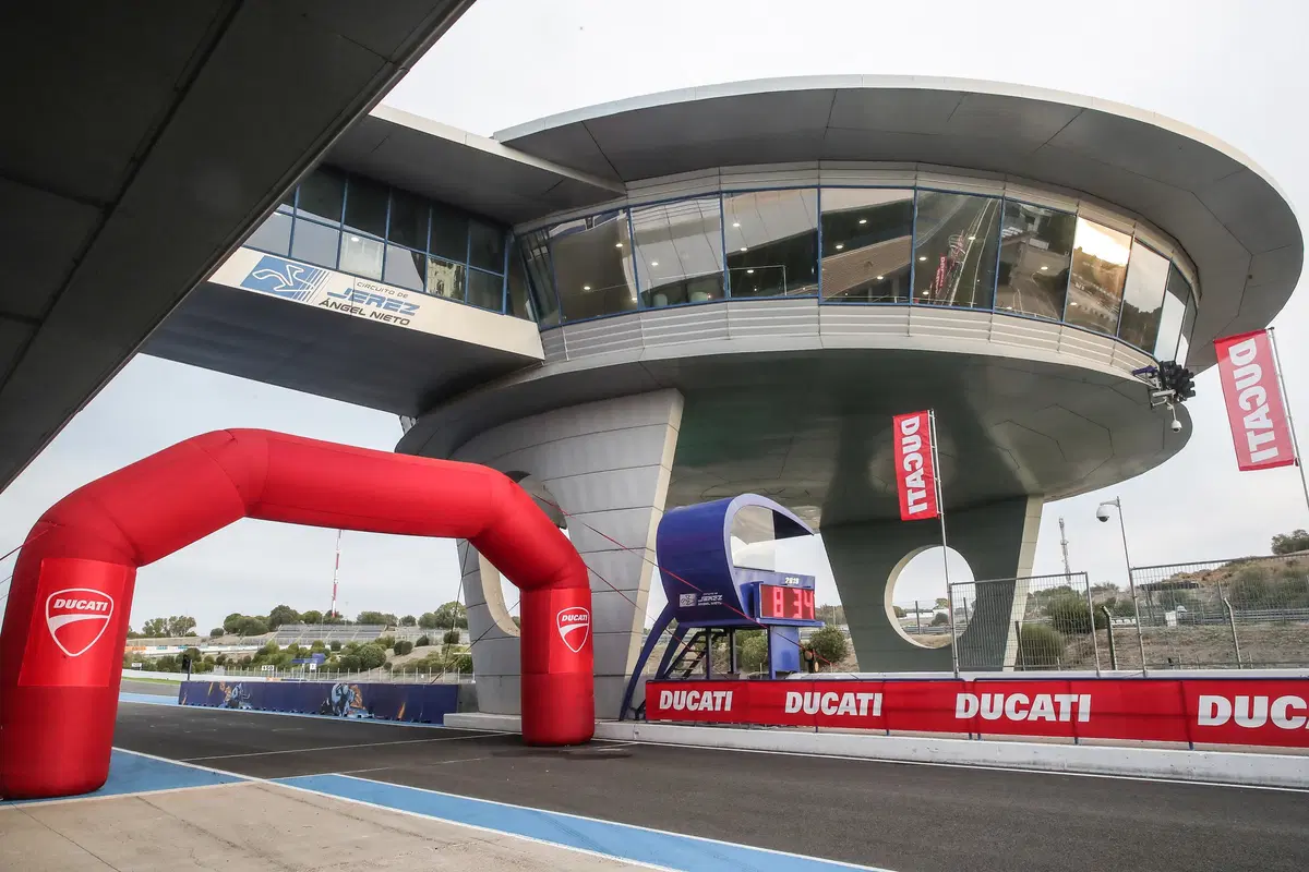 Ducati Panigale V2. Piccola Superbike (10)