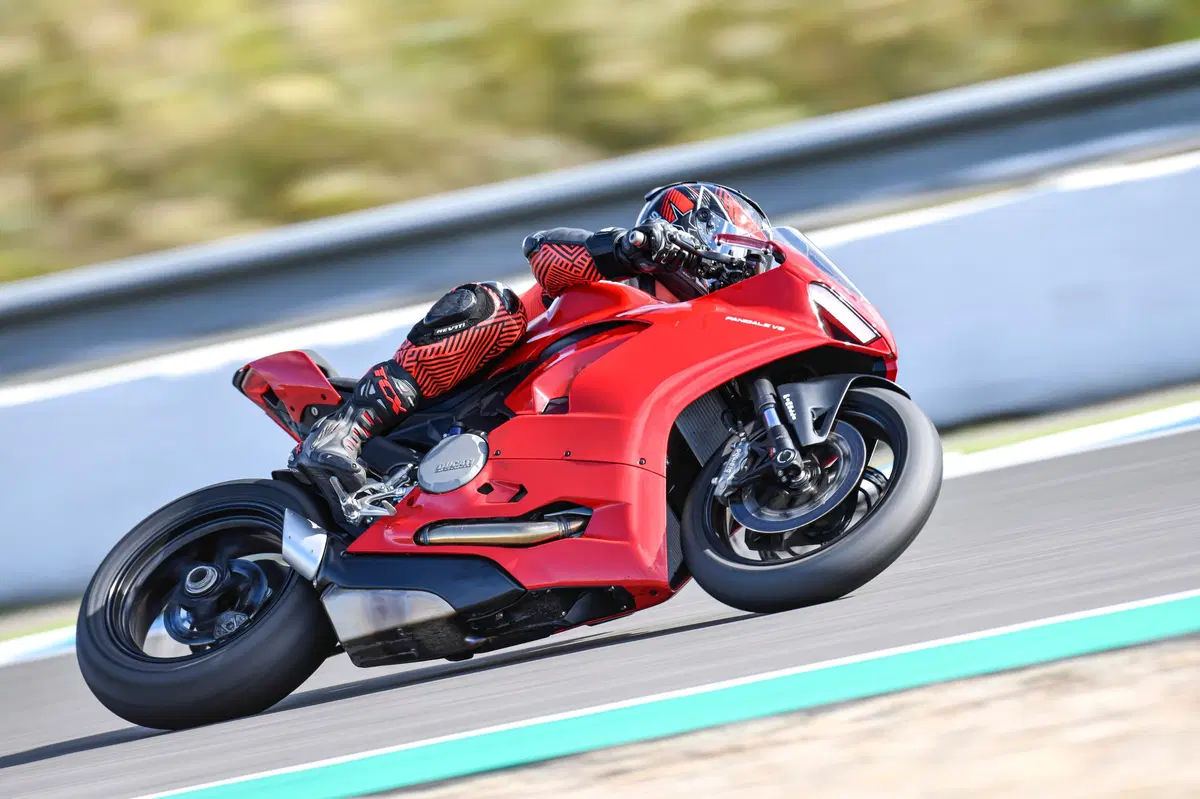 Ducati Panigale V2. Piccola Superbike (7)