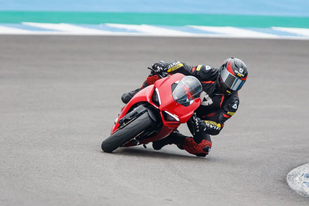 Ducati Panigale V2. Piccola Superbike (8)