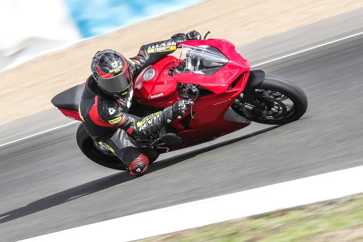 Ducati Panigale V2. Piccola Superbike (9)