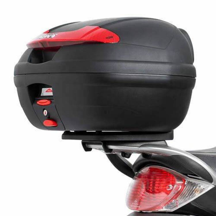 Attacco posteriore Aprilia Scarabeo 125-200 Givi