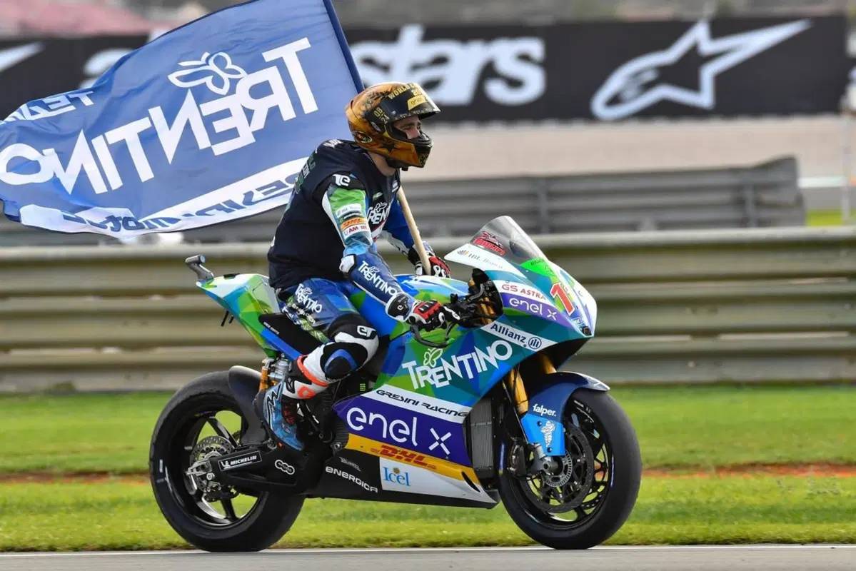 Matteo Ferrari è il primo campione del mondo MotoE (13)