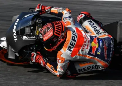 Test MotoGP a Valencia. Tante novità, tutti rincorrono Honda