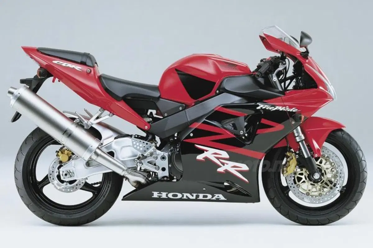 Honda CBR1000RR Fireblade 2012   (45)