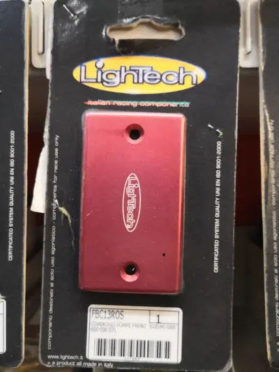 Coperchio pompe freno Suzuki GSR 600 Lightech