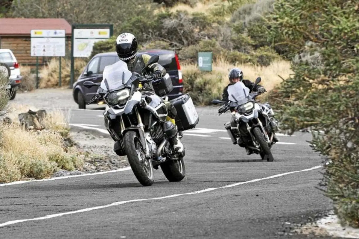 BMW R 1200 GS 2013, nuove foto spia (2)