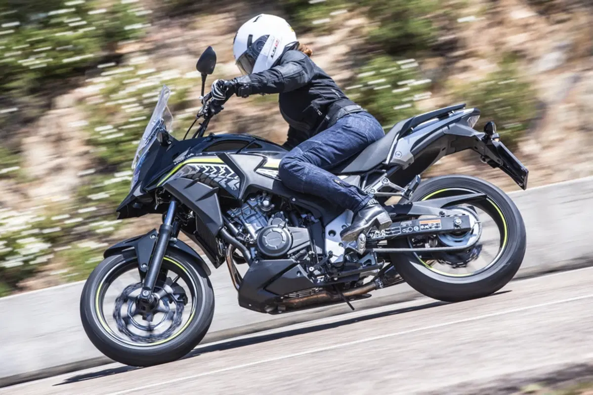 Honda CB500X (3)