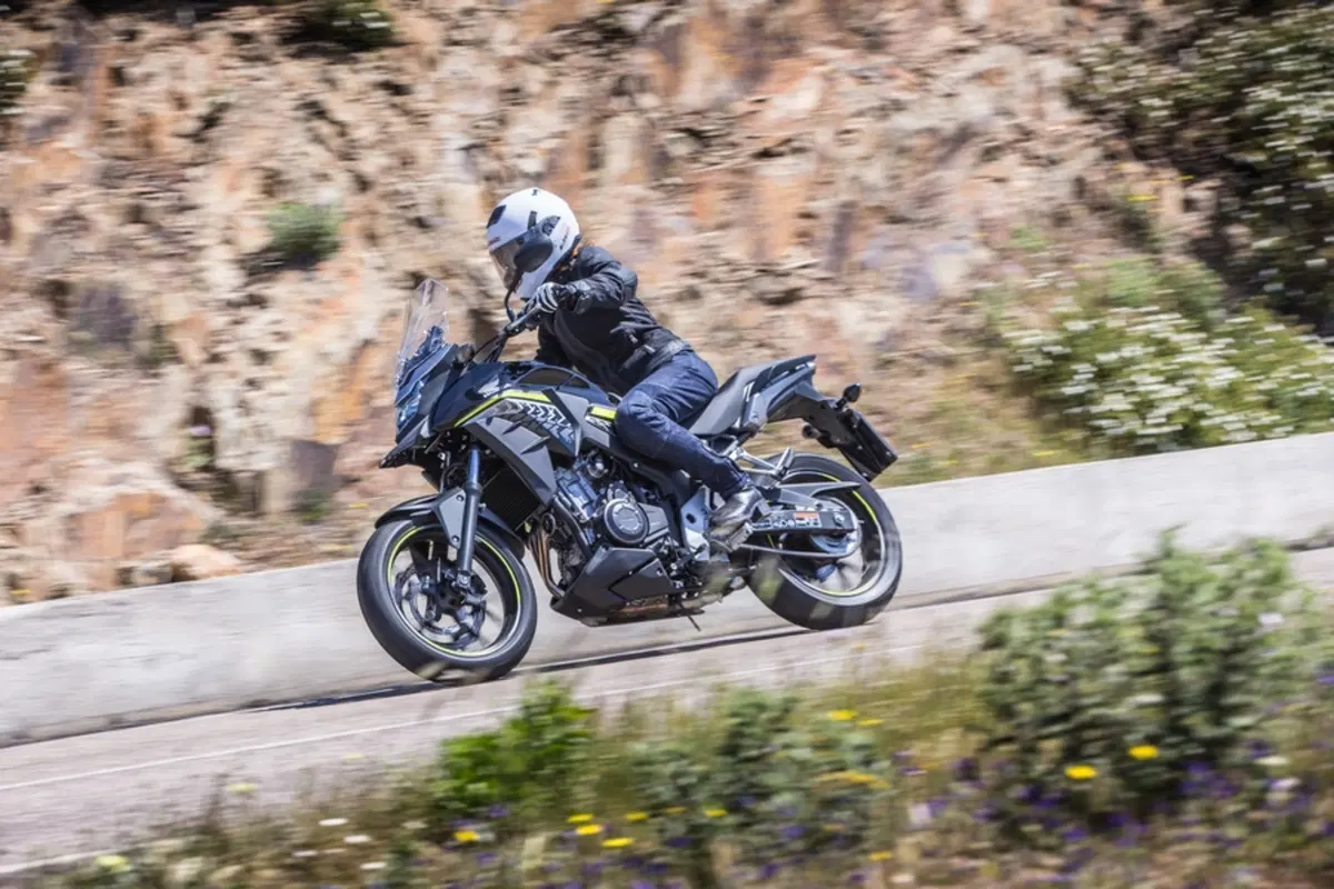 Honda CB500X (12)