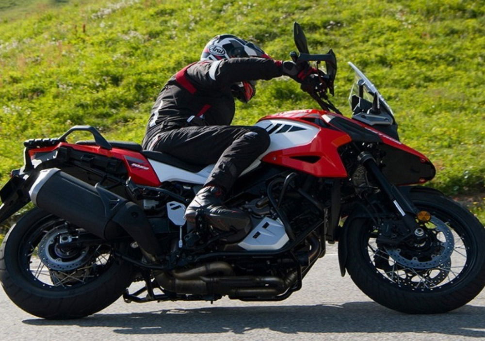 Suzuki V-Strom 1050XT Sakigake (2020) (2)