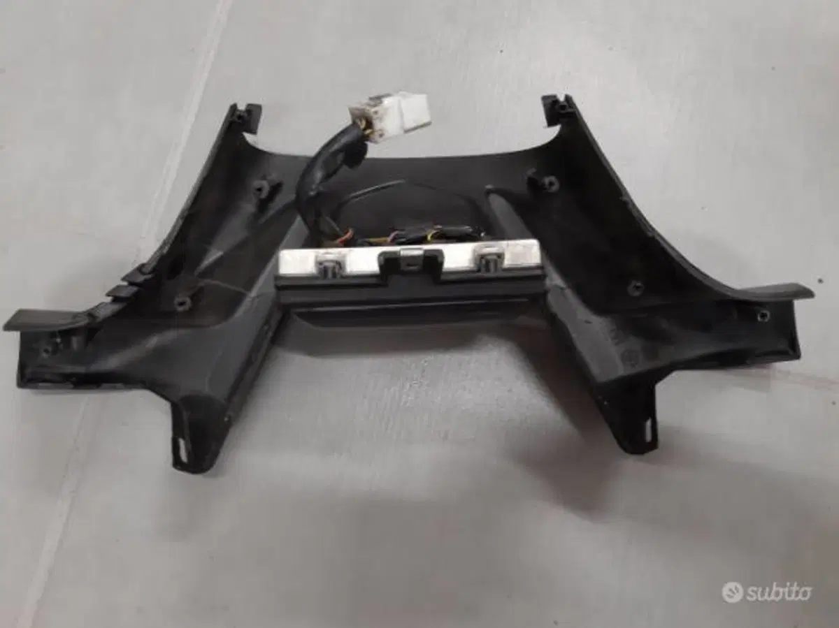 Carena manubrio Ant.+post. Nexus 500 Gilera (2)