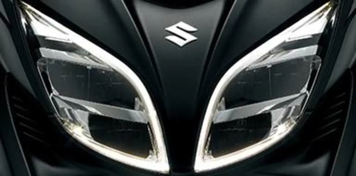 Suzuki Burgman 400 (2025 - 26) (4)