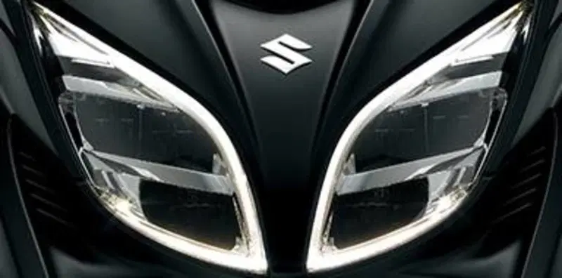 Suzuki Burgman 400 (2025 - 26) (4)