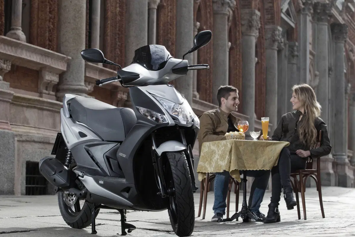 Kymco Agility 200 Agility 200i R16 + (2019 - 20) (3)