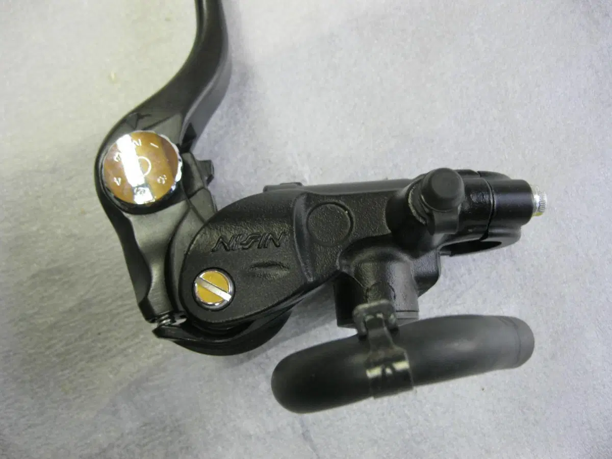 MV Agusta F3 pompa freno anteriore Nissin (2)