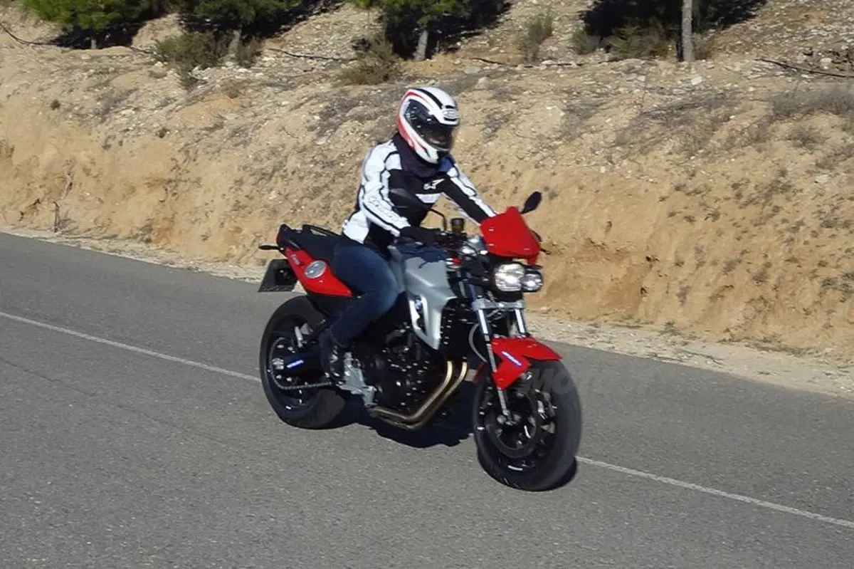 Test caschi: X-Lite X-702 (12)