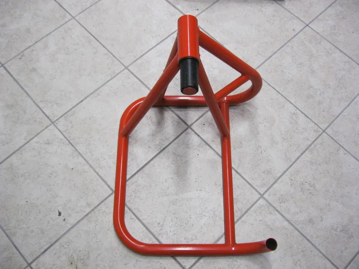 Cavalletto posteriore MV Agusta