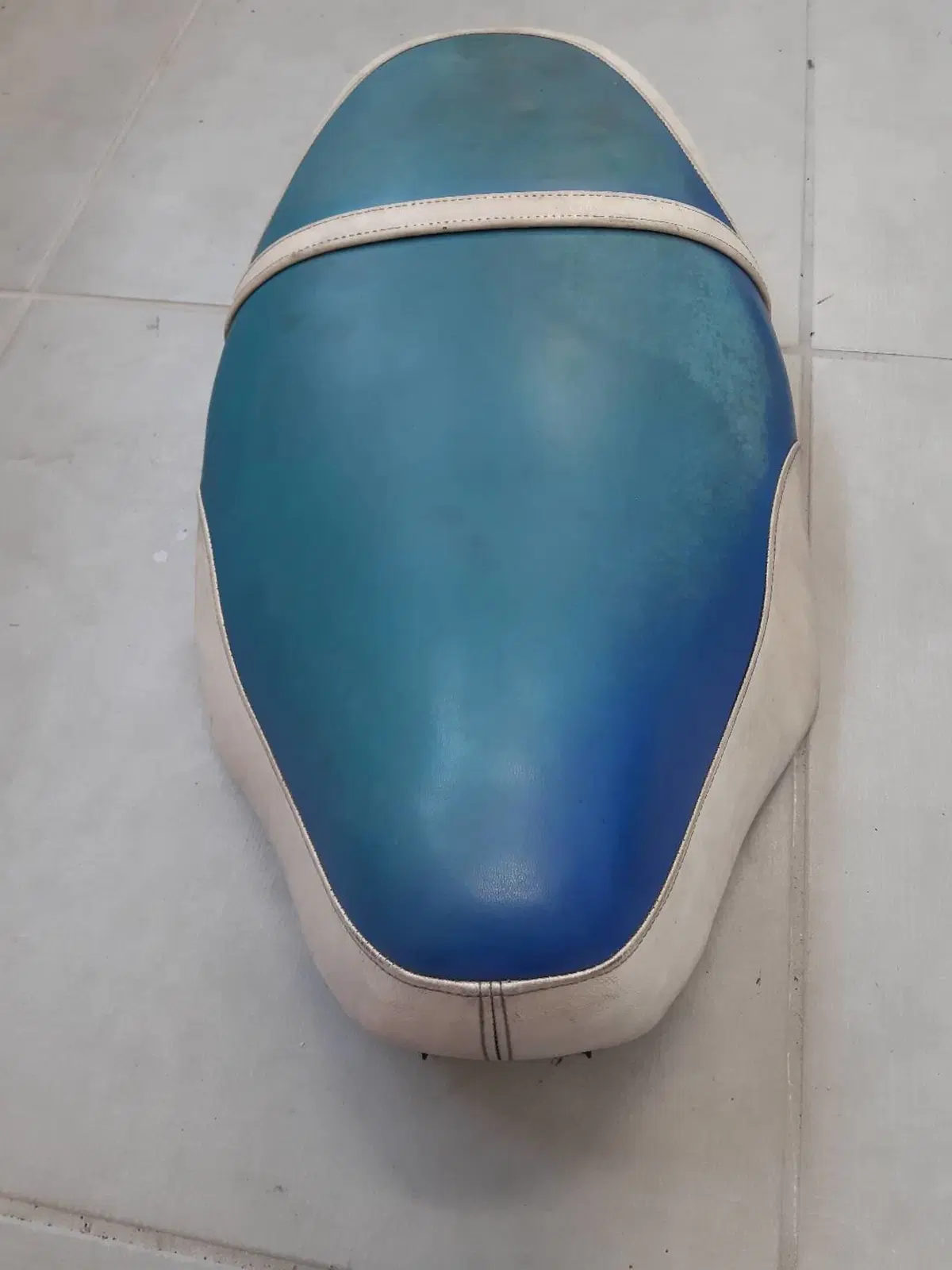 Sella Piaggio NRG 50 MC3 2003 (4)