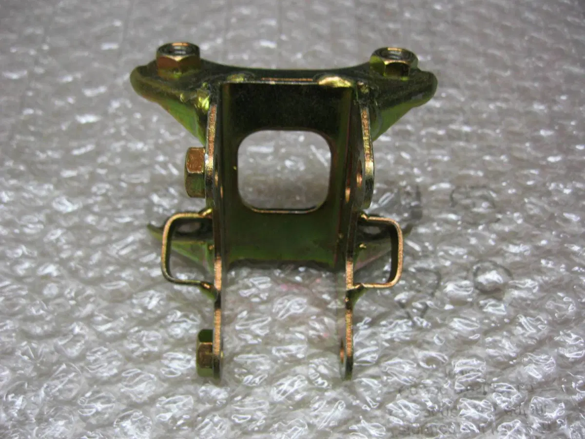 Staffa supporto fanale per Cagiva Mito 125 (2)