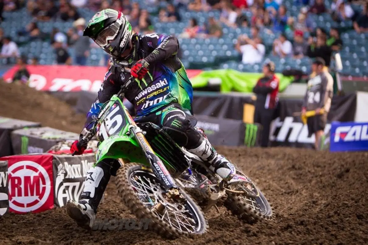 Villopoto domina la prima prova del Supercross ad Anaheim (2)