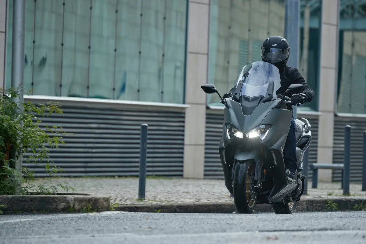 Nuovo Yamaha TMAX 560 e TECH MAX 2020. Settimo cielo (2)