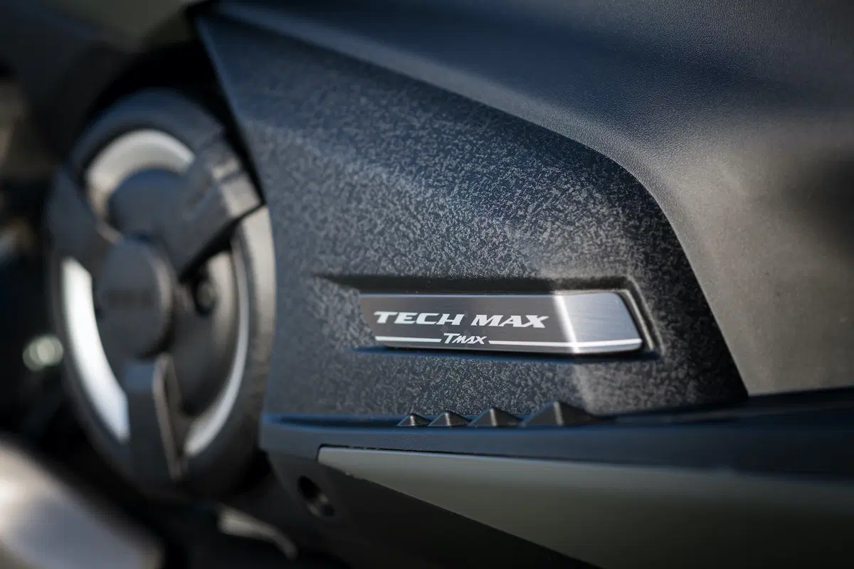 Nuovo Yamaha TMAX 560 e TECH MAX 2020. Settimo cielo (9)
