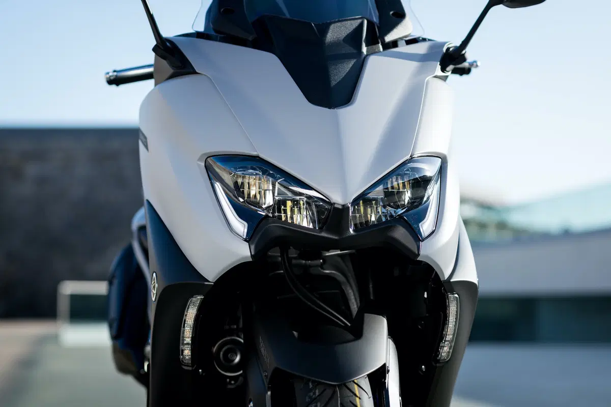 Nuovo Yamaha TMAX 560 e TECH MAX 2020. Settimo cielo (22)