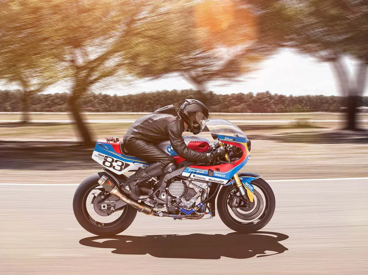 BMW S1000RR Praem, l'iper sport rétro