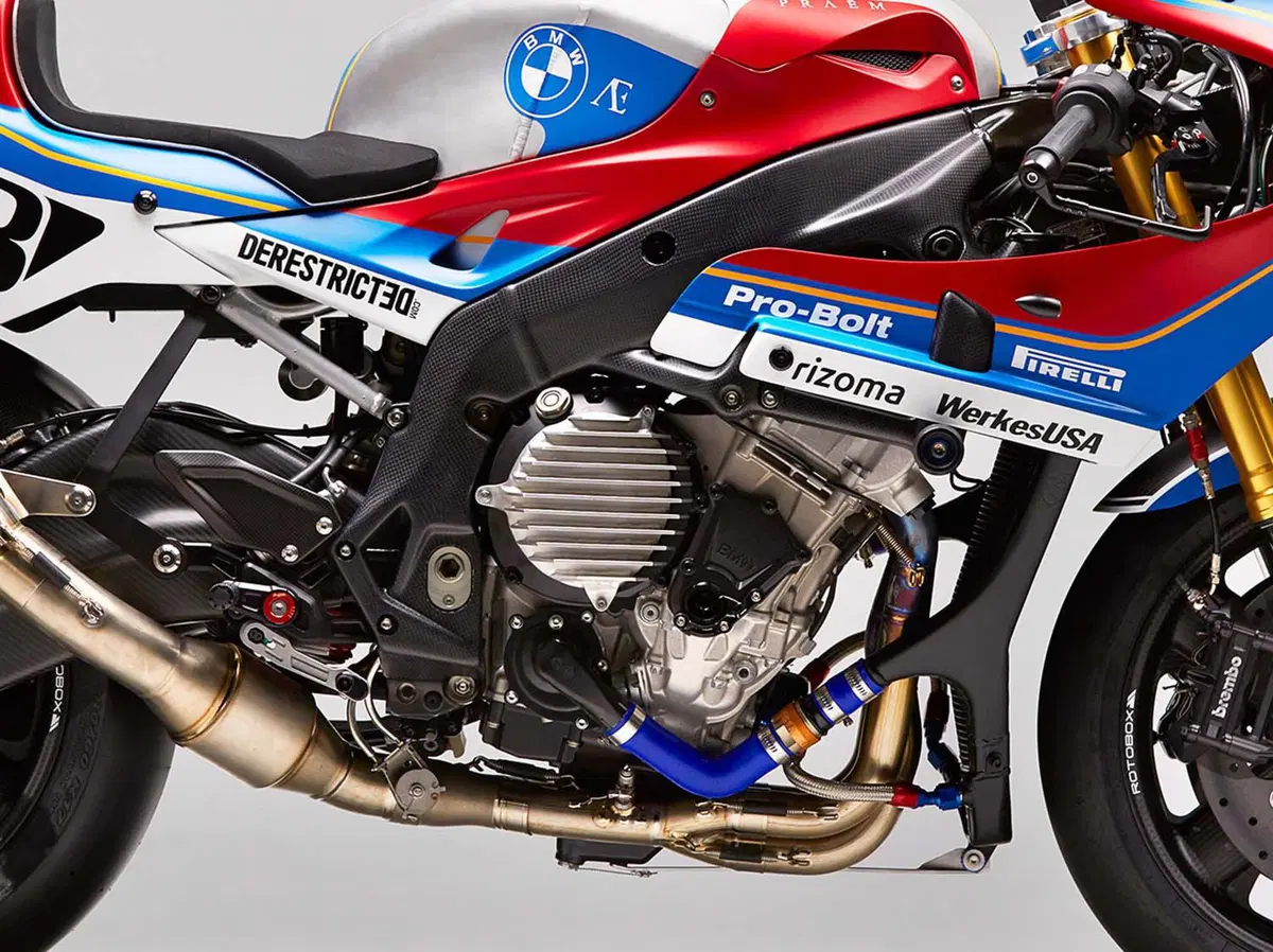 BMW S1000RR Praem, l'iper sport rétro (7)