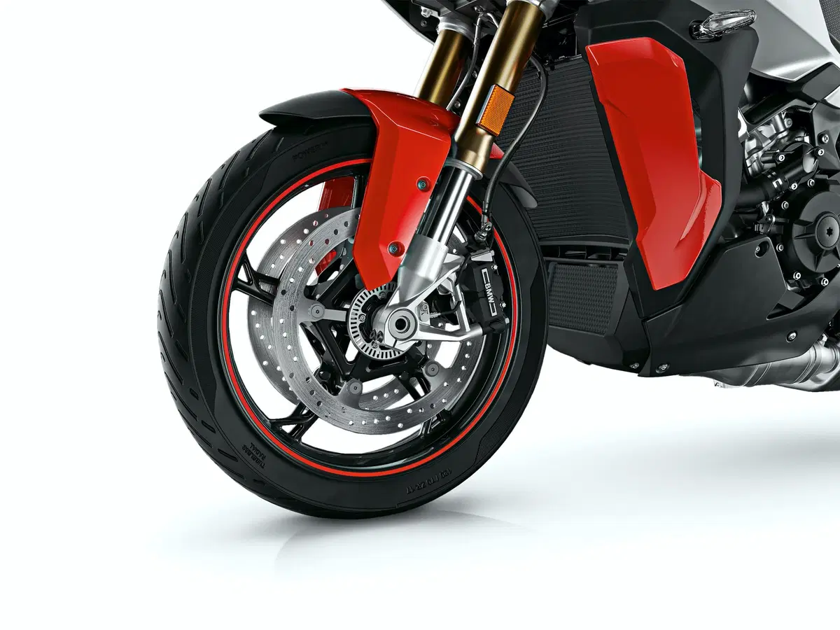 Nuova BMW S1000XR a EICMA 2019: foto, dati e prezzi (8)