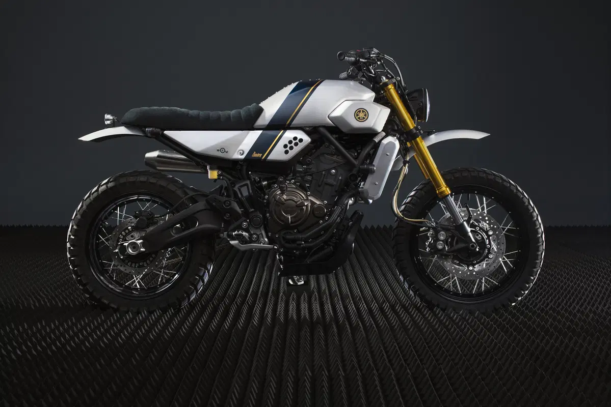 Yamaha XSR 700 by Bunker Custom
