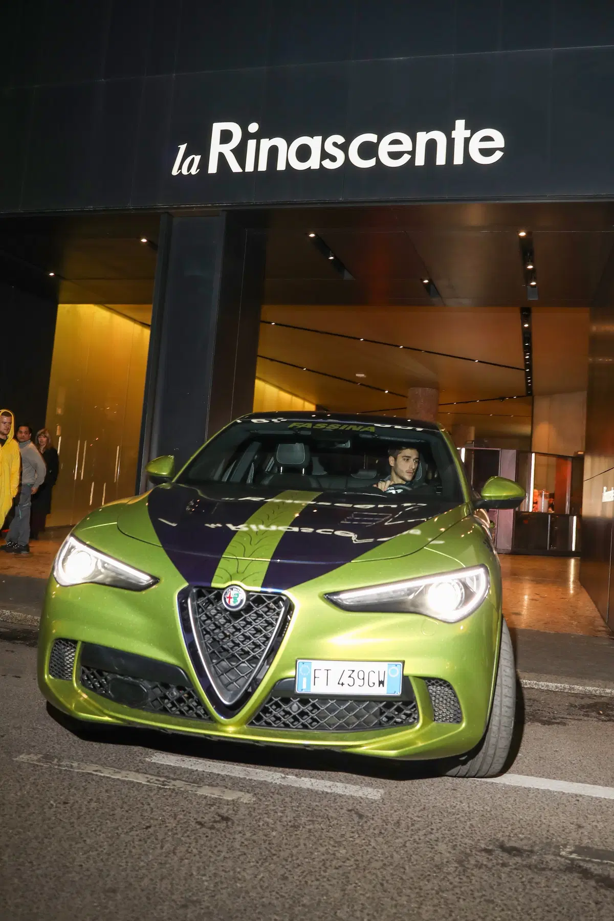 Fassina Experience: da Rho alla Rinascente su una Stelvio Quadrifoglio con Niccolò Canepa, Freccia V (6)