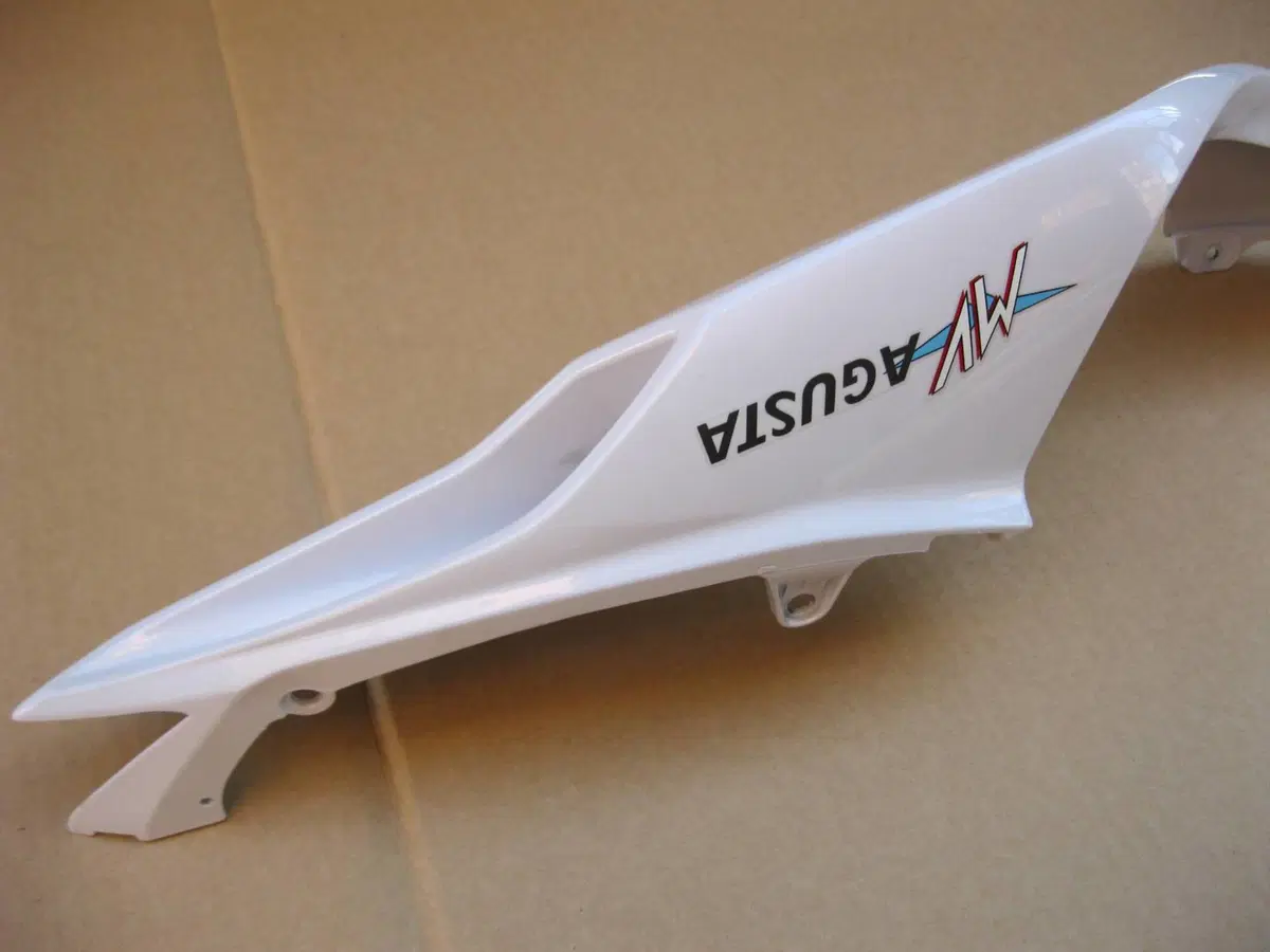 MV Agusta F3 675 fianchetto posteriore sinistro (2)