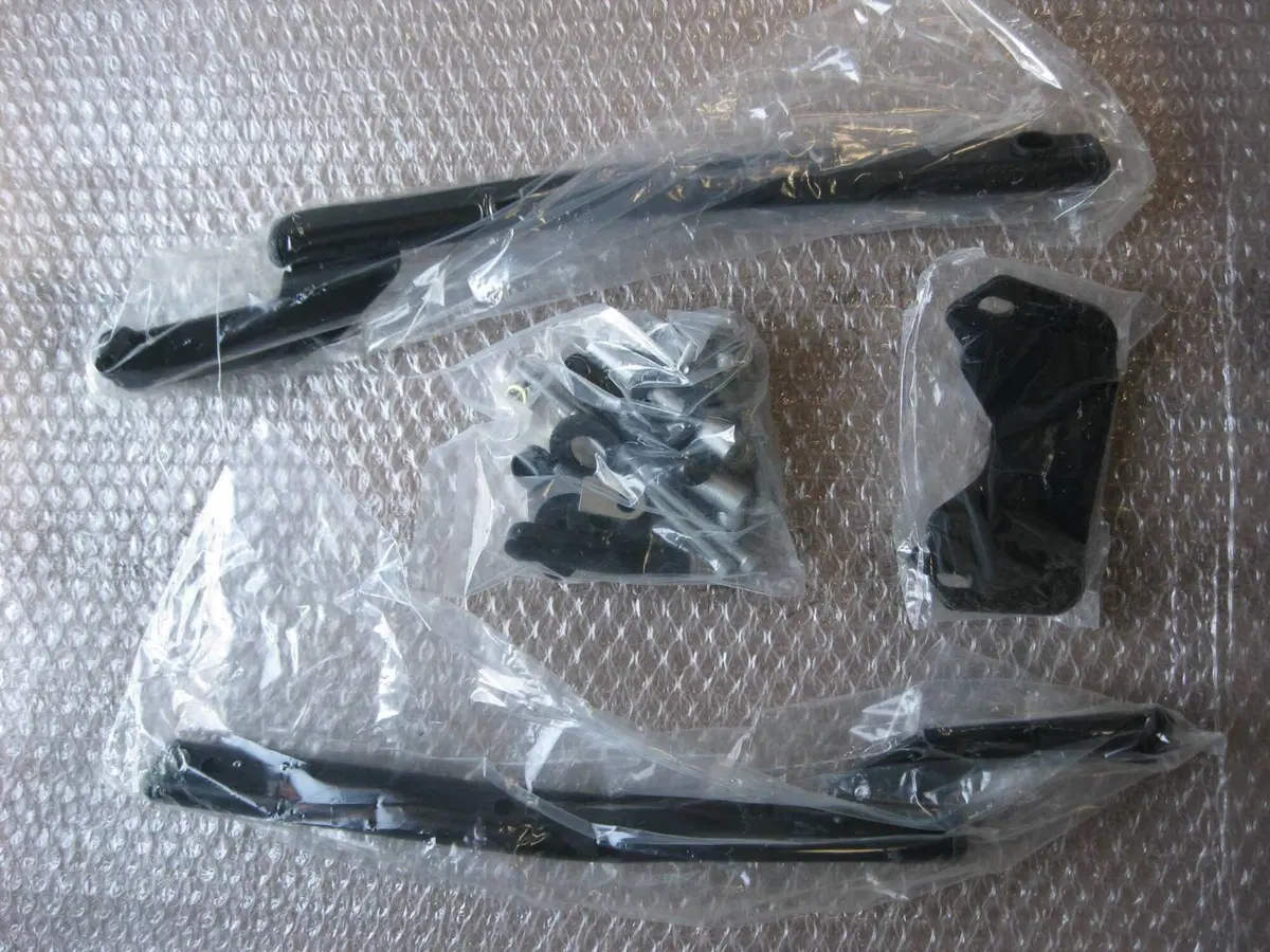 Givi SR 54 supporto bauletto Piaggio X9 250 (5)