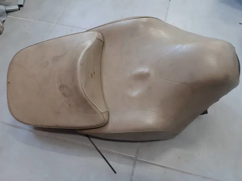 Sella Aprilia Scarabeo 125 - 150 (3)