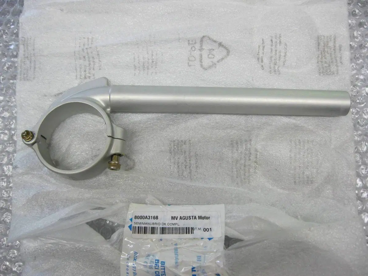 MV Agusta F4 1000 semimanubrio dx e sx (2)