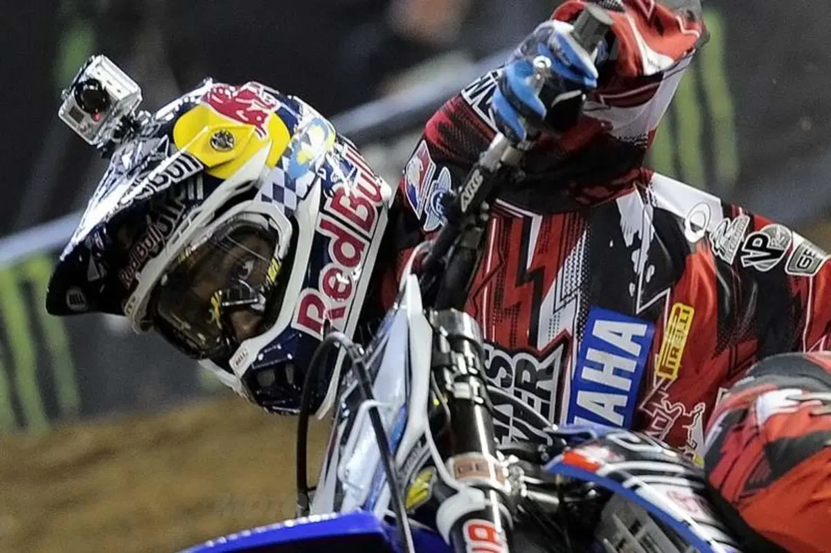 Le foto più spettacolari del Supercross di Phoenix  (17)
