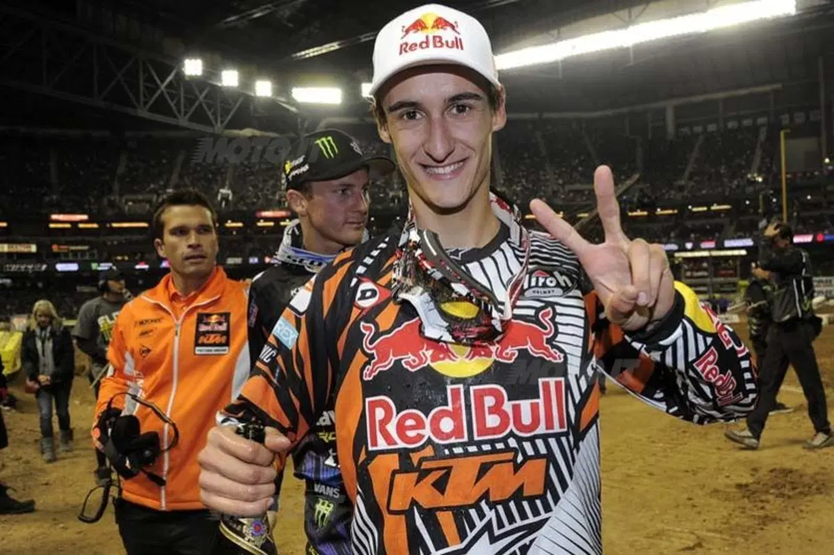 Le foto più spettacolari del Supercross di Phoenix  (18)