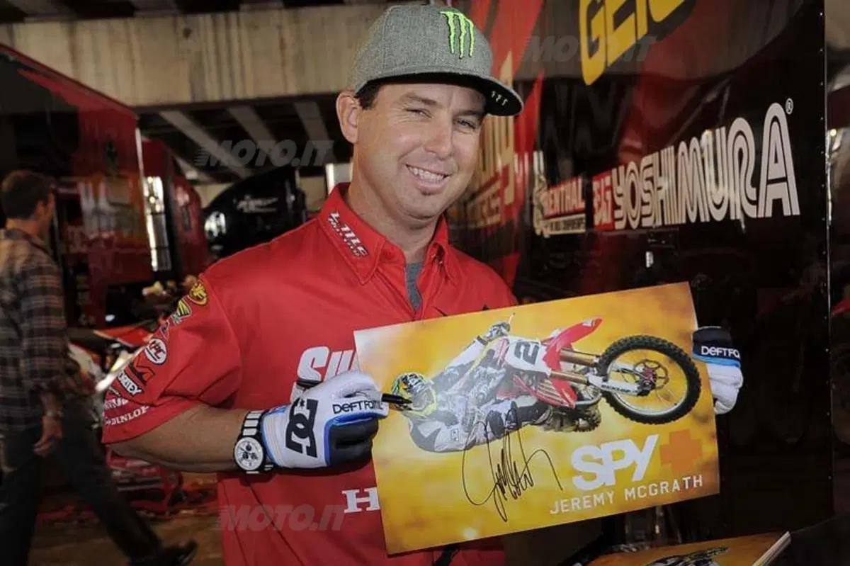 Le foto più spettacolari del Supercross di Phoenix  (29)