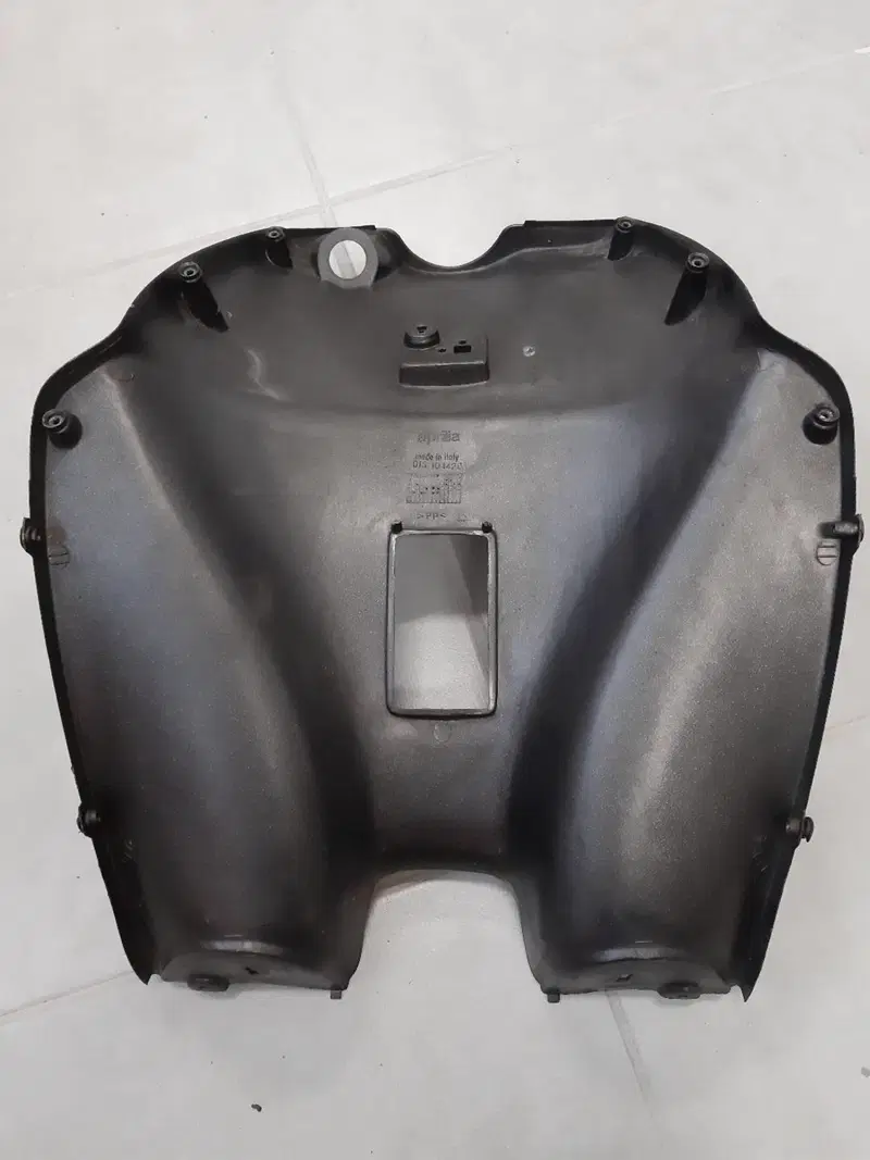 Retro scudo Aprilia SR 50 D TECH 02/04 (2)
