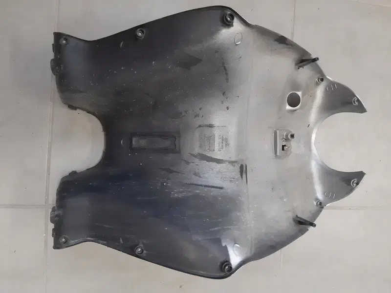 Retro scudo Aprilia Leonardo 125-150