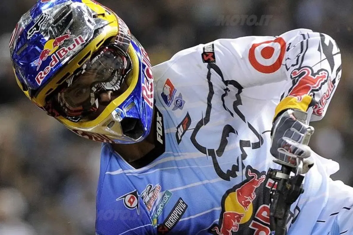 Le foto più spettacolari del Supercross di Phoenix  (47)
