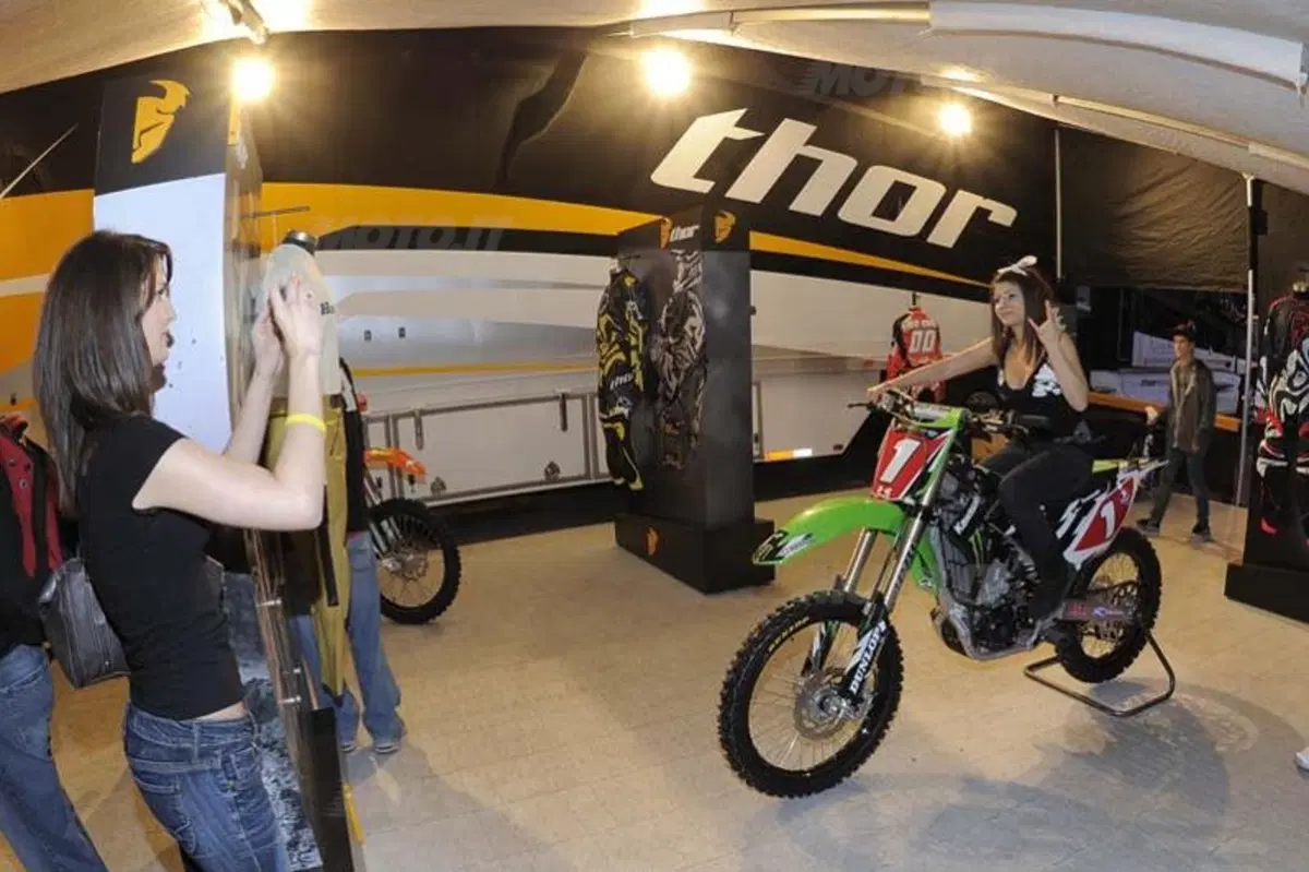 Le foto più spettacolari del Supercross di Phoenix  (83)