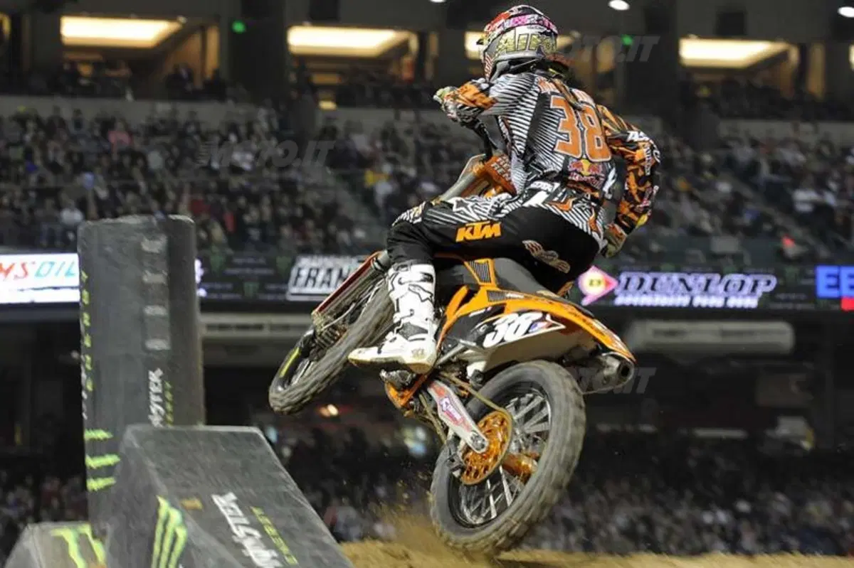 Le foto più spettacolari del Supercross di Phoenix  (84)