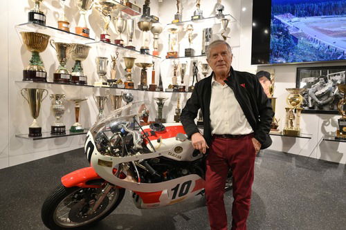 Giacomo Agostini e la nuova sala dei suoi trofei a Bergamo (5)