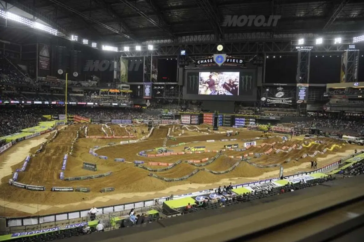 Le foto più spettacolari del Supercross di Phoenix  (115)