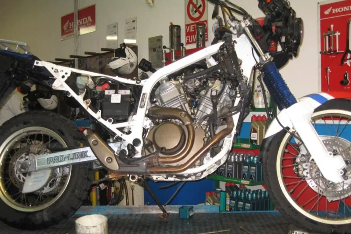Come ti restauro l’Honda Africa Twin 650 (21)