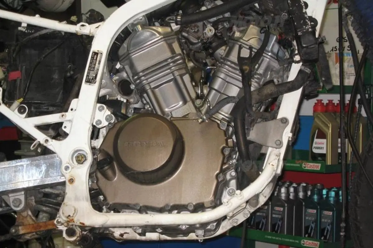 Come ti restauro l’Honda Africa Twin 650 (26)