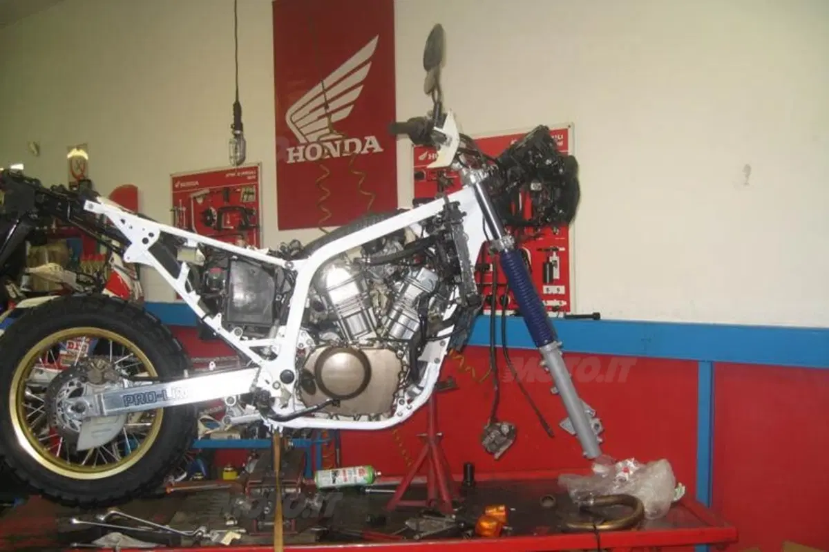 Come ti restauro l’Honda Africa Twin 650 (50)