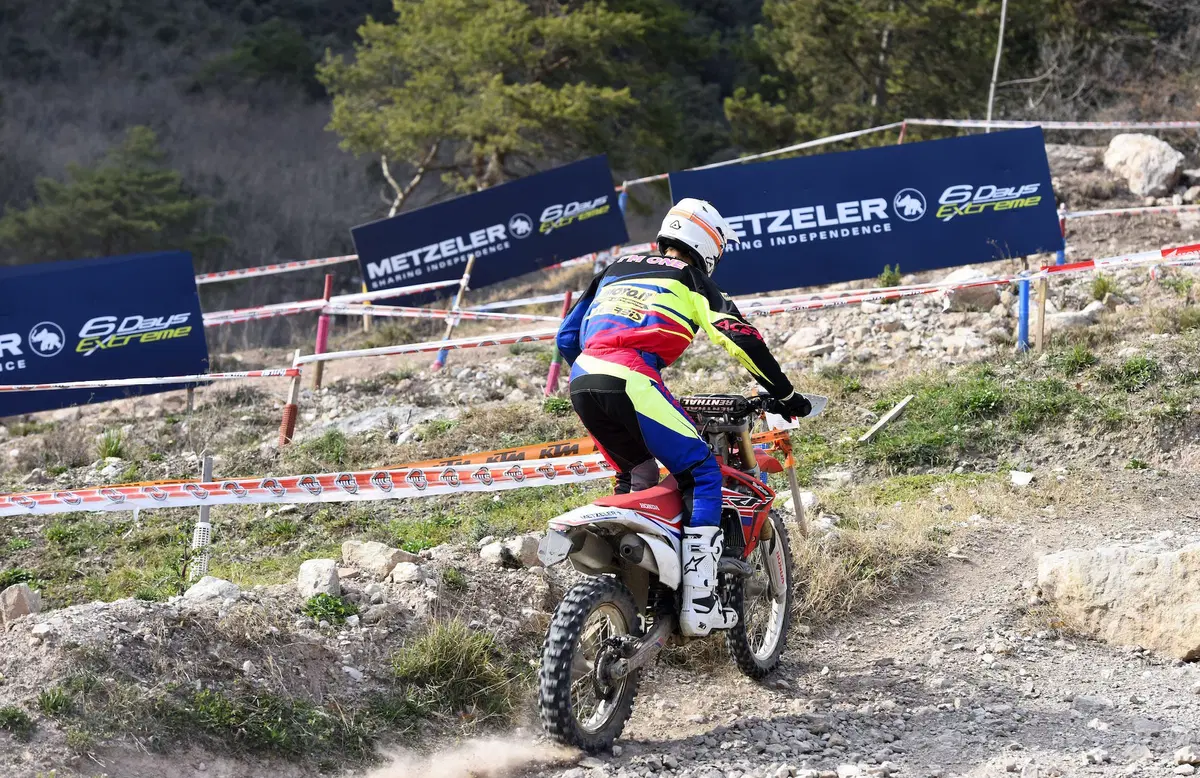 Metzeler Enduro Extreme (4)
