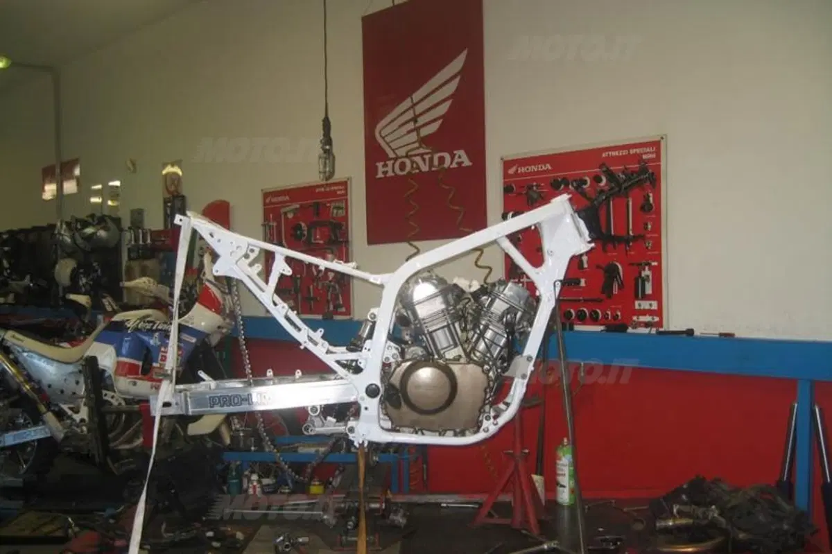 Come ti restauro l’Honda Africa Twin 650 (60)